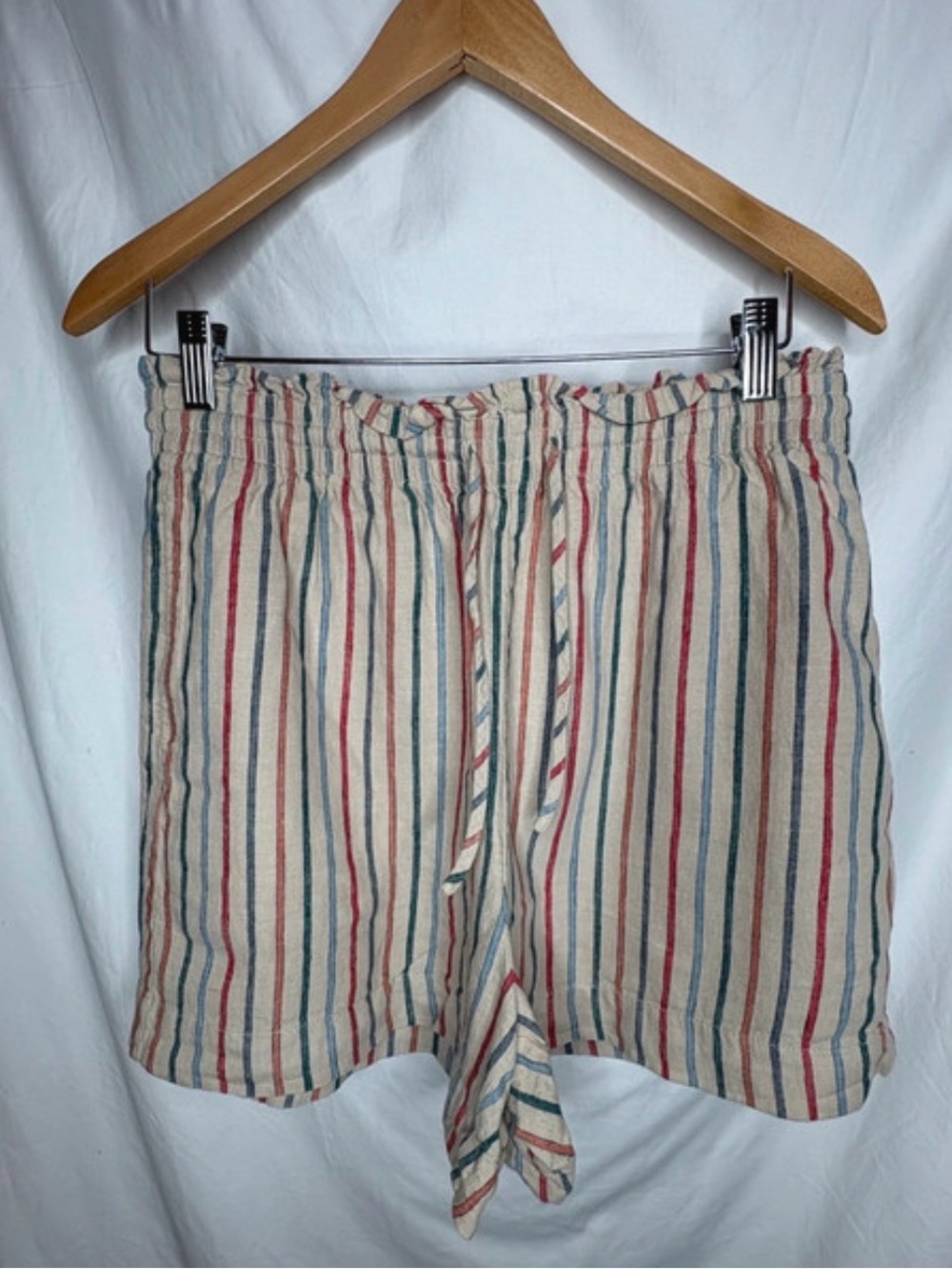 Madewell Rainbow Stripe Drawstring
Shorts Size Medium Tan Pull On Beach
Casual